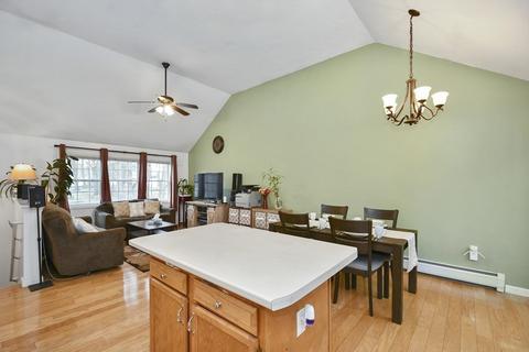 4 Atlas St, Worcester, MA 01604 photo 5