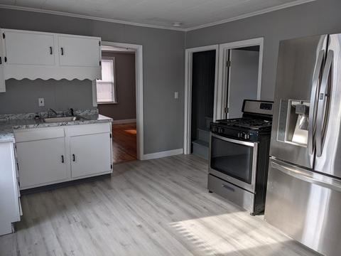 204 Sterling St, Fall River, MA 02721 photo 5