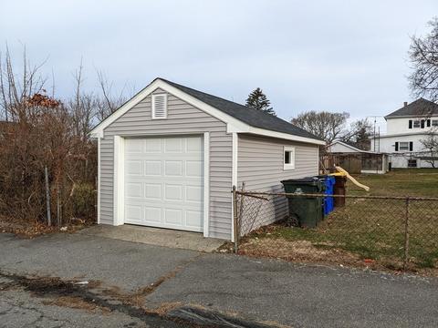 204 Sterling St, Fall River, MA 02721 photo 2