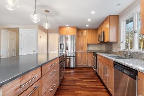 1 Bryant Ln, Dover, MA 02030 photo 5
