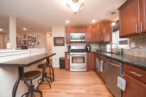 79 Denwall Dr, Springfield, MA 01119 photo 6