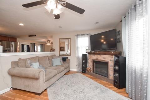 79 Denwall Dr, Springfield, MA 01119 photo 16