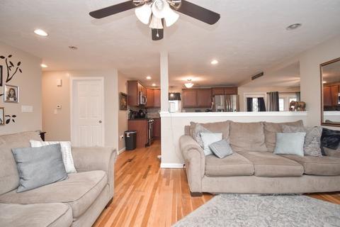79 Denwall Dr, Springfield, MA 01119 photo 17