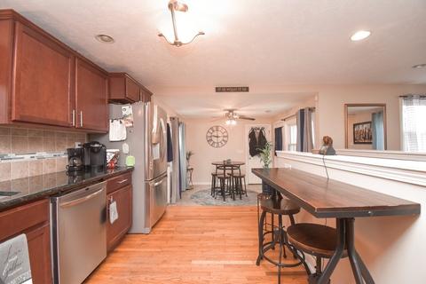 79 Denwall Dr, Springfield, MA 01119 photo 10
