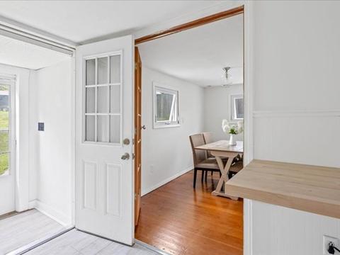 96 Hull St, Hingham, MA 02043 photo 9