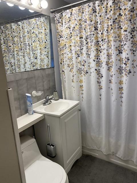 245 Edendale St, Springfield, MA 01104 photo 8