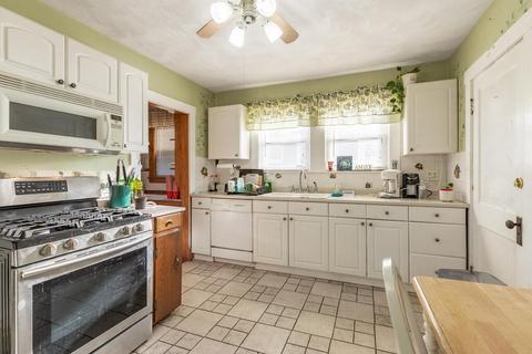 82 Freeman Ave, Everett, MA 02149 photo 14