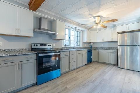 17 Pine St, Ware, MA 01082 photo 6