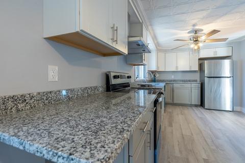 17 Pine St, Ware, MA 01082 photo 4