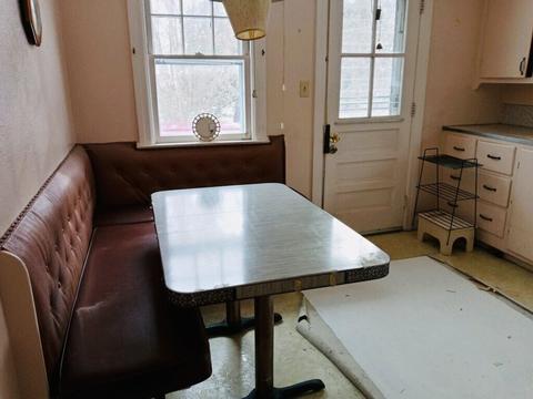 184 Winton St, Springfield, MA 01118 photo 4