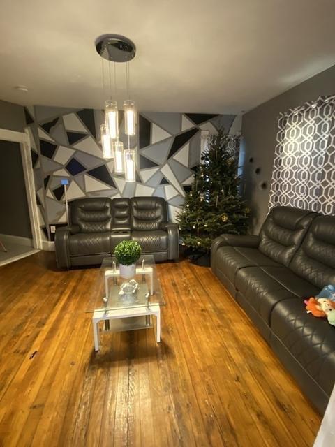 32 Dawes St, Springfield, MA 01109 photo 4