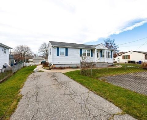 157 Healy St, Fall River, MA 02723 photo 4