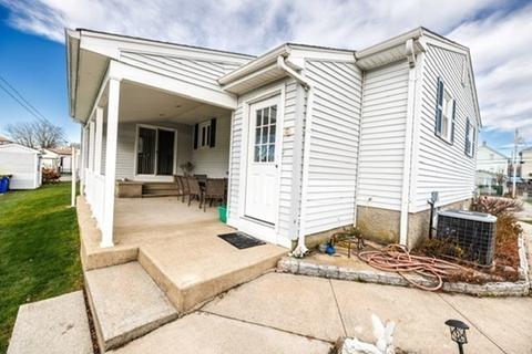 157 Healy St, Fall River, MA 02723 photo 8