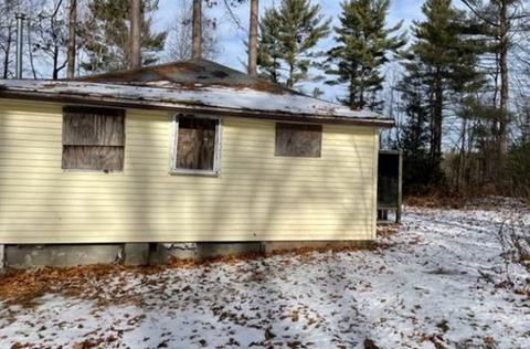 8 Laurel Ave, Ashburnham, MA 01430 photo 2