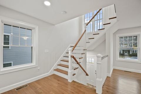 3 Chalmers Rd, Worcester, MA 01602 photo 2