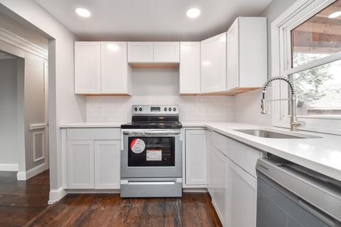 27 Northway Dr, Springfield, MA 01119 photo 4