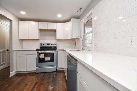 27 Northway Dr, Springfield, MA 01119 photo 3
