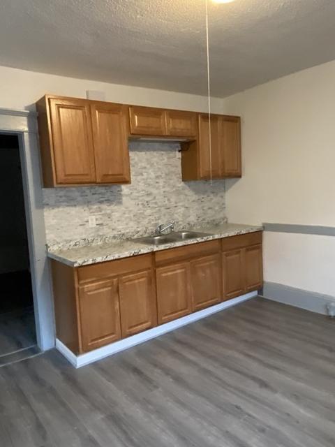41 Lester St, Springfield, MA 01108 photo 4