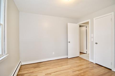 352 Stapleton Rd, Springfield, MA 01109 photo 28