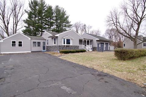 352 Stapleton Rd, Springfield, MA 01109 photo 1