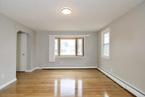 352 Stapleton Rd, Springfield, MA 01109 photo 13