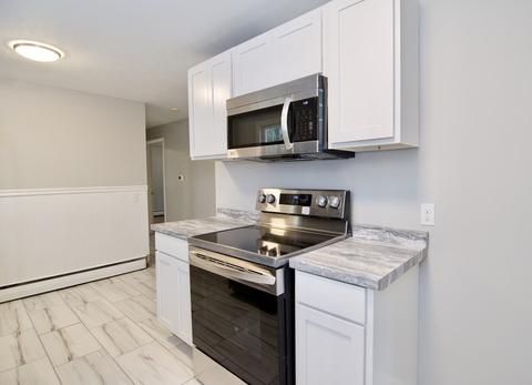 352 Stapleton Rd, Springfield, MA 01109 photo 9