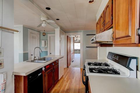 16 Lamar Ave, Worcester, MA 01604 photo 11
