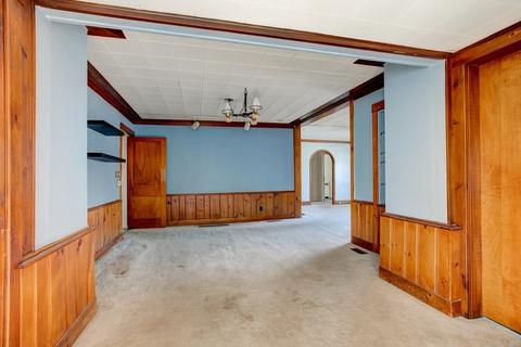16 Lamar Ave, Worcester, MA 01604 photo 6