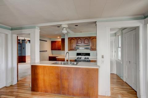 16 Lamar Ave, Worcester, MA 01604 photo 9