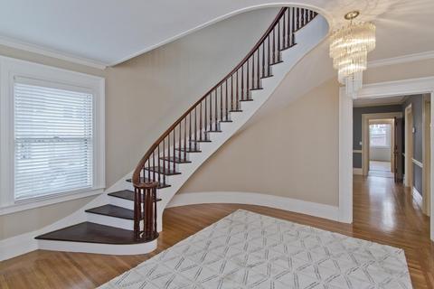 39 Bellevue Ave, Springfield, MA 01108 photo 4