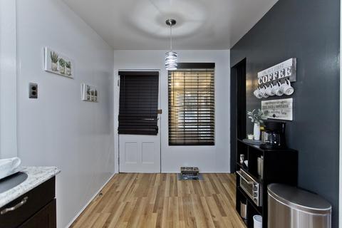 40 Cortland St, Springfield, MA 01109 photo 14