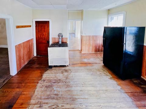 1007 Globe St, Fall River, MA 02724 photo 12