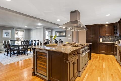 7 Darwin Ln, Walpole, MA 02081 photo 6