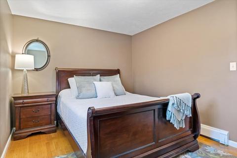 7 Darwin Ln, Walpole, MA 02081 photo 16