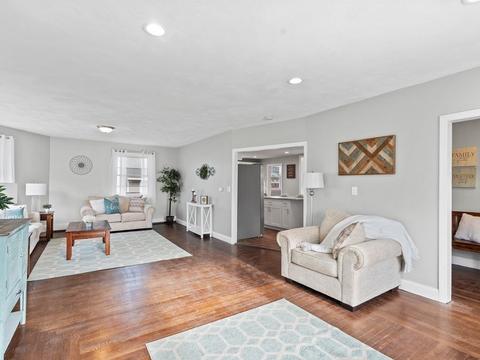 64 Maple St, Attleboro, MA 02703 photo 9
