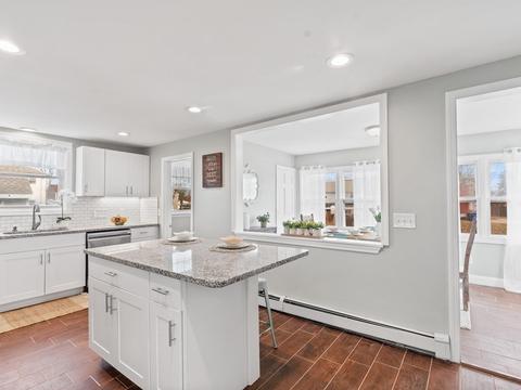 64 Maple St, Attleboro, MA 02703 photo 3