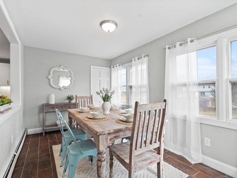 64 Maple St, Attleboro, MA 02703 photo 5