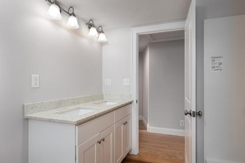 13 Maple St, Salisbury, MA 01952 photo 16