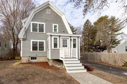13 Maple St, Salisbury, MA 01952 photo 2