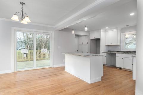 13 Maple St, Salisbury, MA 01952 photo 6