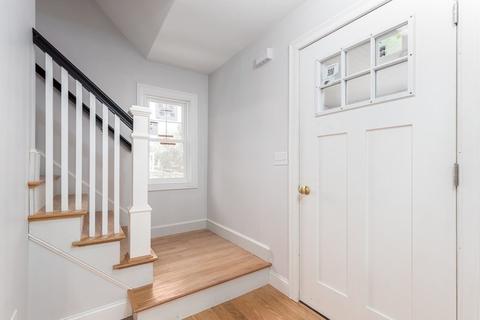 13 Maple St, Salisbury, MA 01952 photo 3