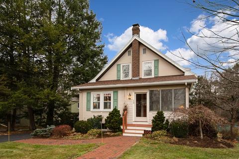 13 Emerson Rd, Needham, MA 02492 photo 2