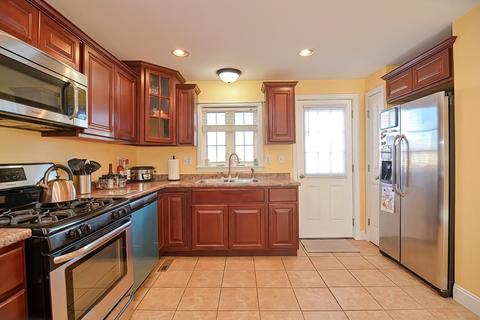 704 Brayton Ave, Fall River, MA 02721 photo 7