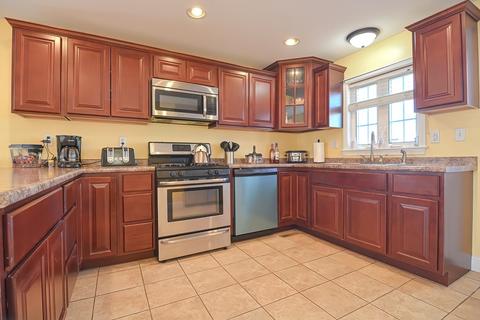 704 Brayton Ave, Fall River, MA 02721 photo 5