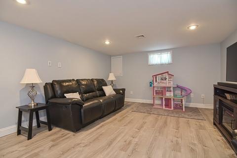 704 Brayton Ave, Fall River, MA 02721 photo 18