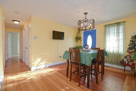 704 Brayton Ave, Fall River, MA 02721 photo 8