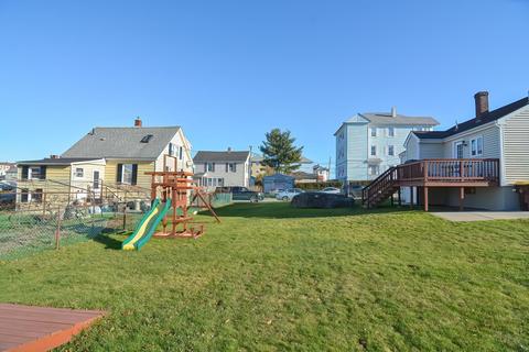 704 Brayton Ave, Fall River, MA 02721 photo 22