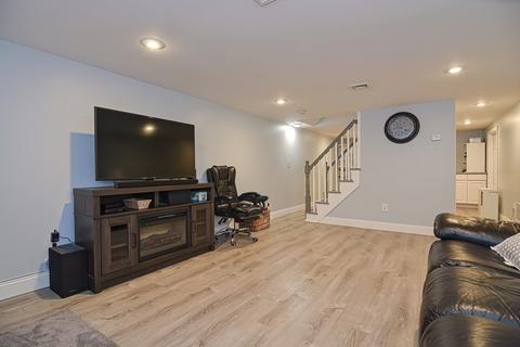 704 Brayton Ave, Fall River, MA 02721 photo 17