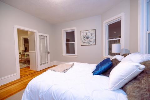 563 Whipple St, Fall River, MA 02724 photo 5