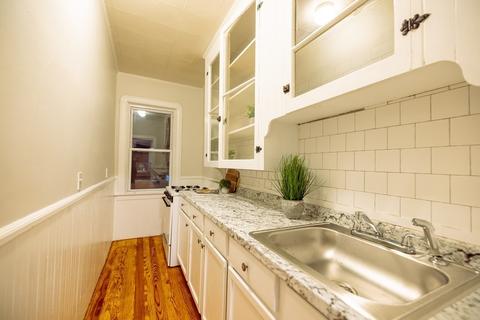 563 Whipple St, Fall River, MA 02724 photo 10
